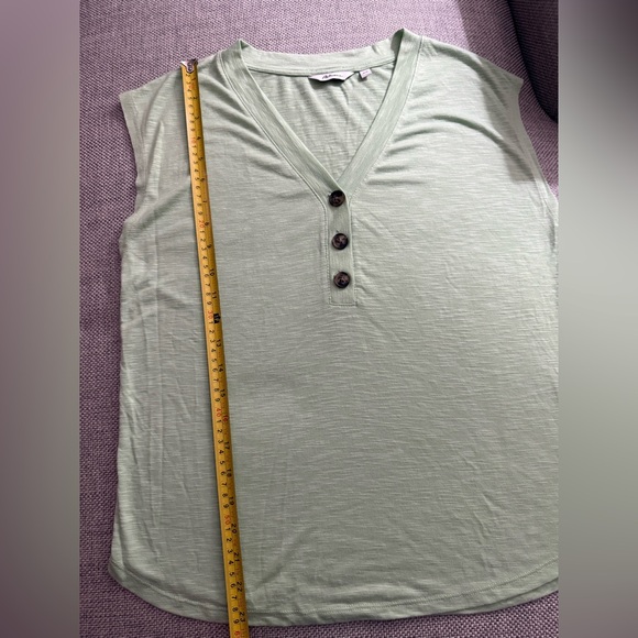 REITMAN’S CUTE LIGHTWEIGHT GREEN TOP NEVER WORN - Picture 8 of 10